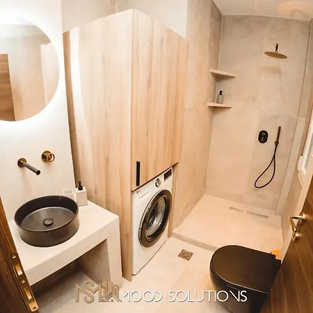 Firstlineskg6 Moodsolutions Living Apartament *