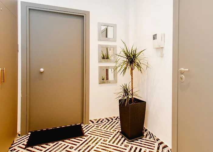 Firstlineskg6 Moodsolutions Living *